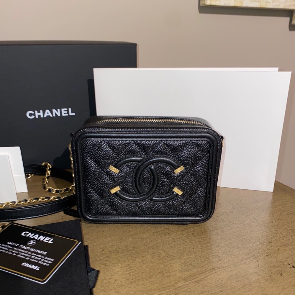 Chanel 19S CC filigree mini rectangle bag
